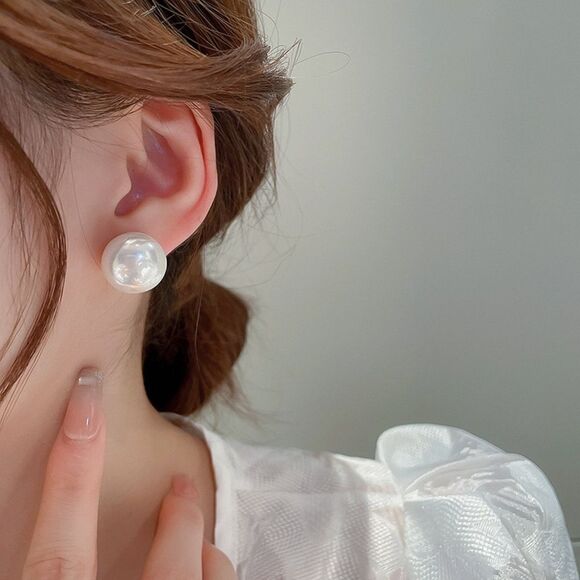 Sweet Minimalist Pearl Studs - Picture 2 of 3